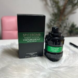 Viktor & Rolf Spicebomb Night Vision Eau de Parfum – Green & Black